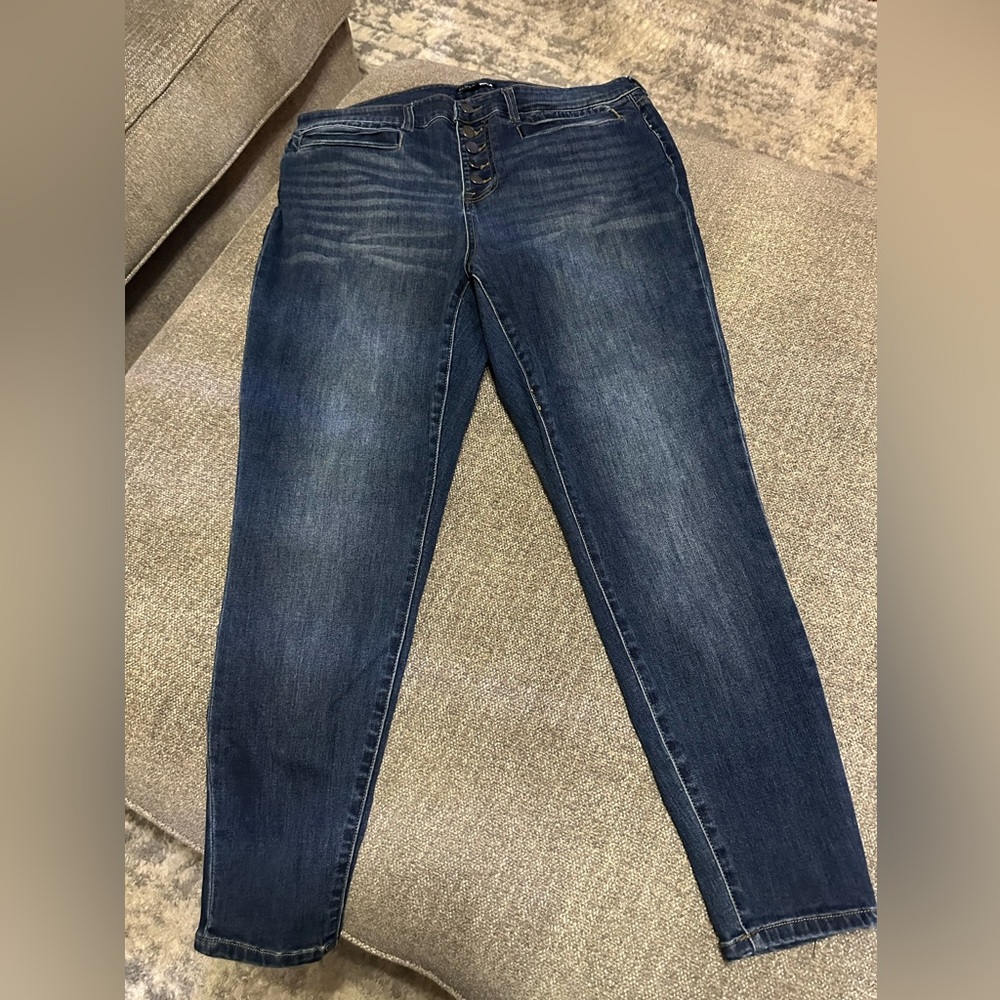 Women’s Jeans Size 16 Button Fly Fashion Nova Used